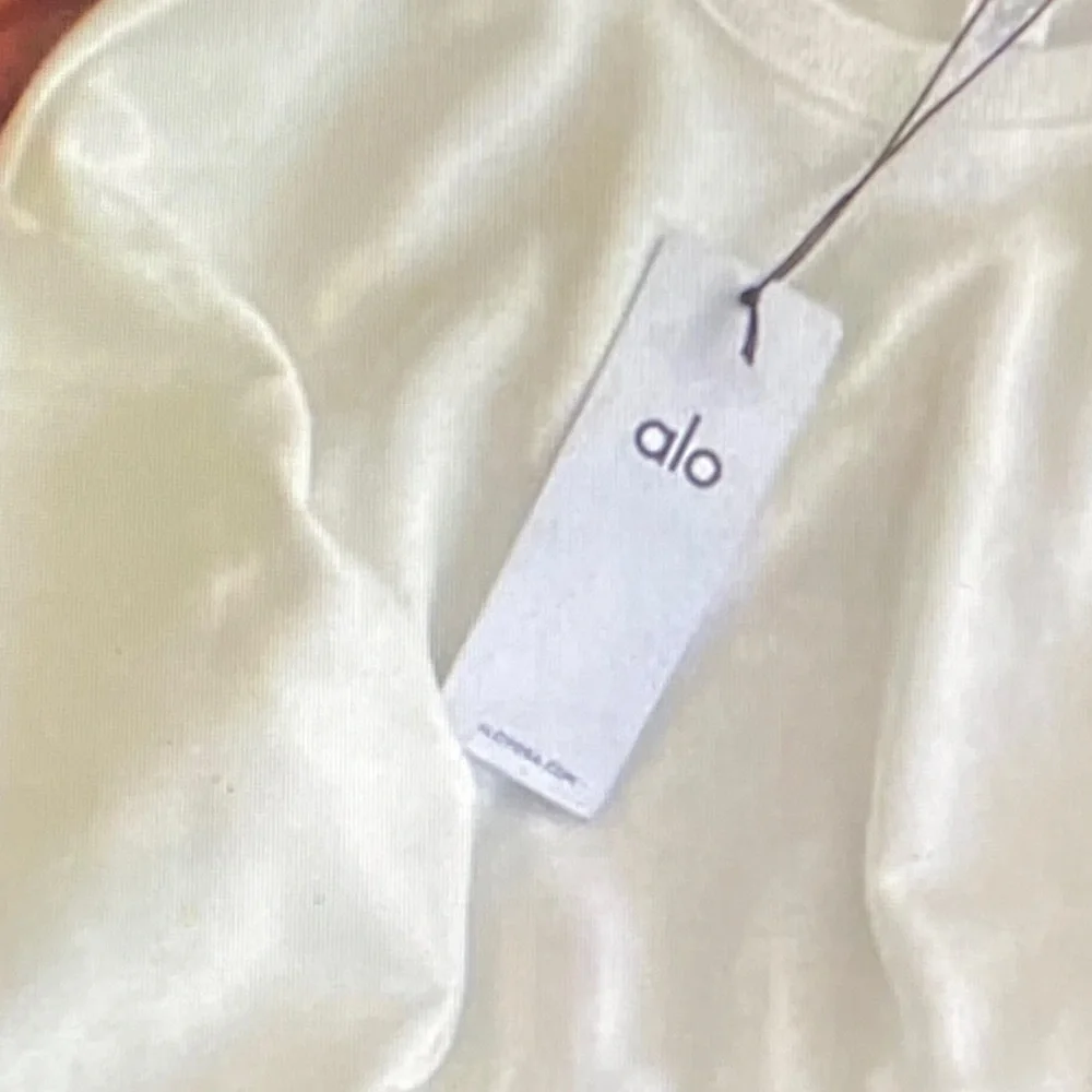 ALO Yoga White Crew Neck Sweater Size S